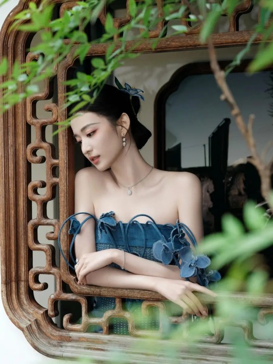 歼-36、歼-50接连曝光，美国战争部长表态：中美正处于最好时期