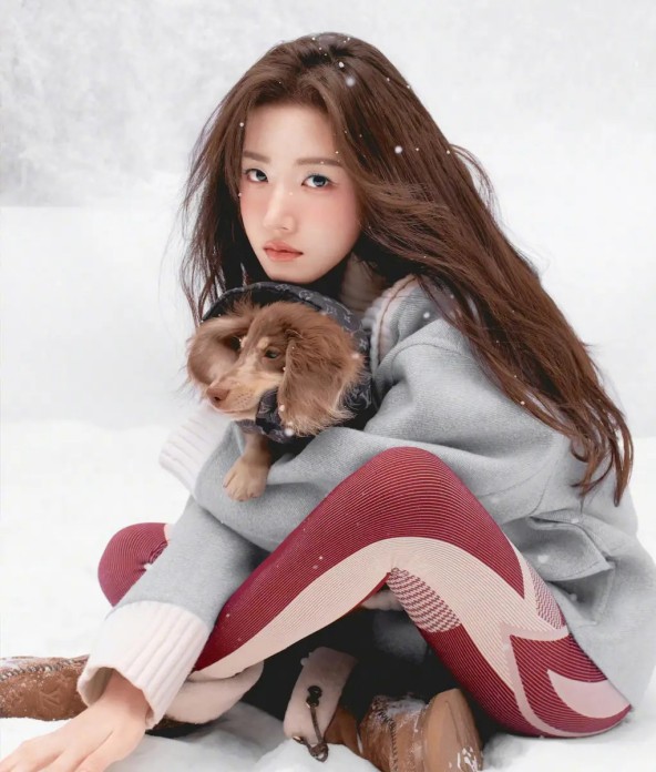 胡彦斌易梦玲恋情曝光引热议，差16岁的爱情引多方关注