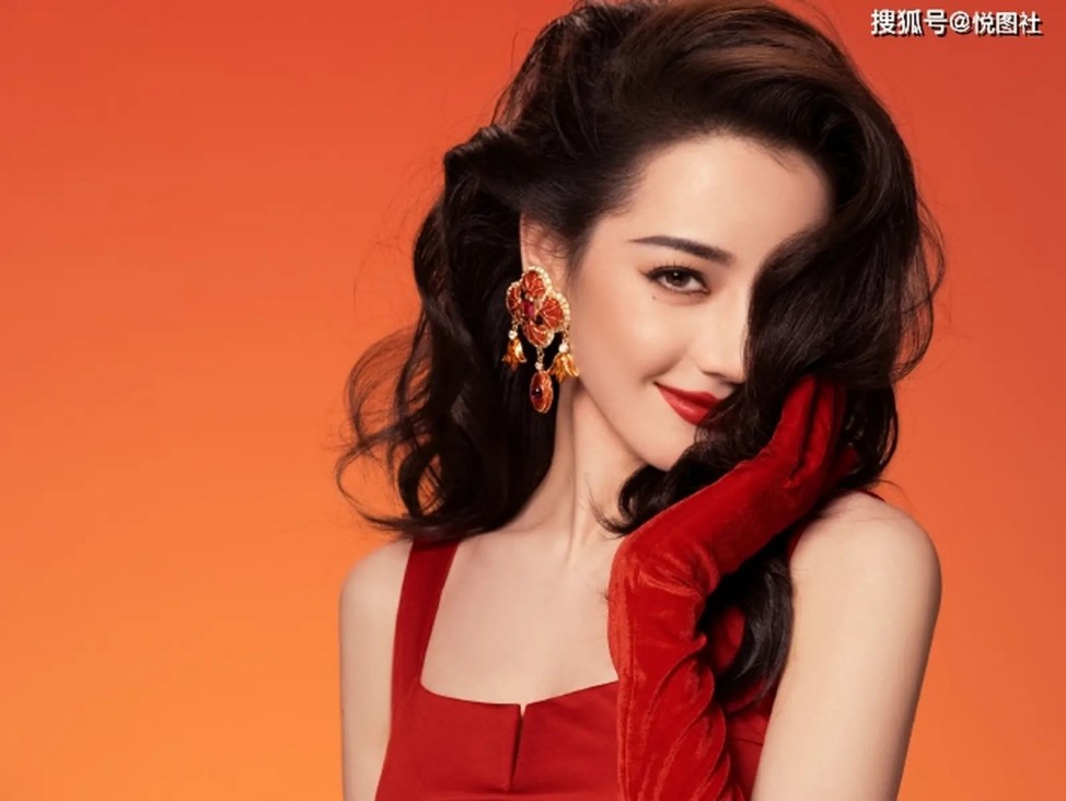 出轨、禁忌恋爱、富豪丑闻……这么八卦的游戏却是97%好评的爆款神作？