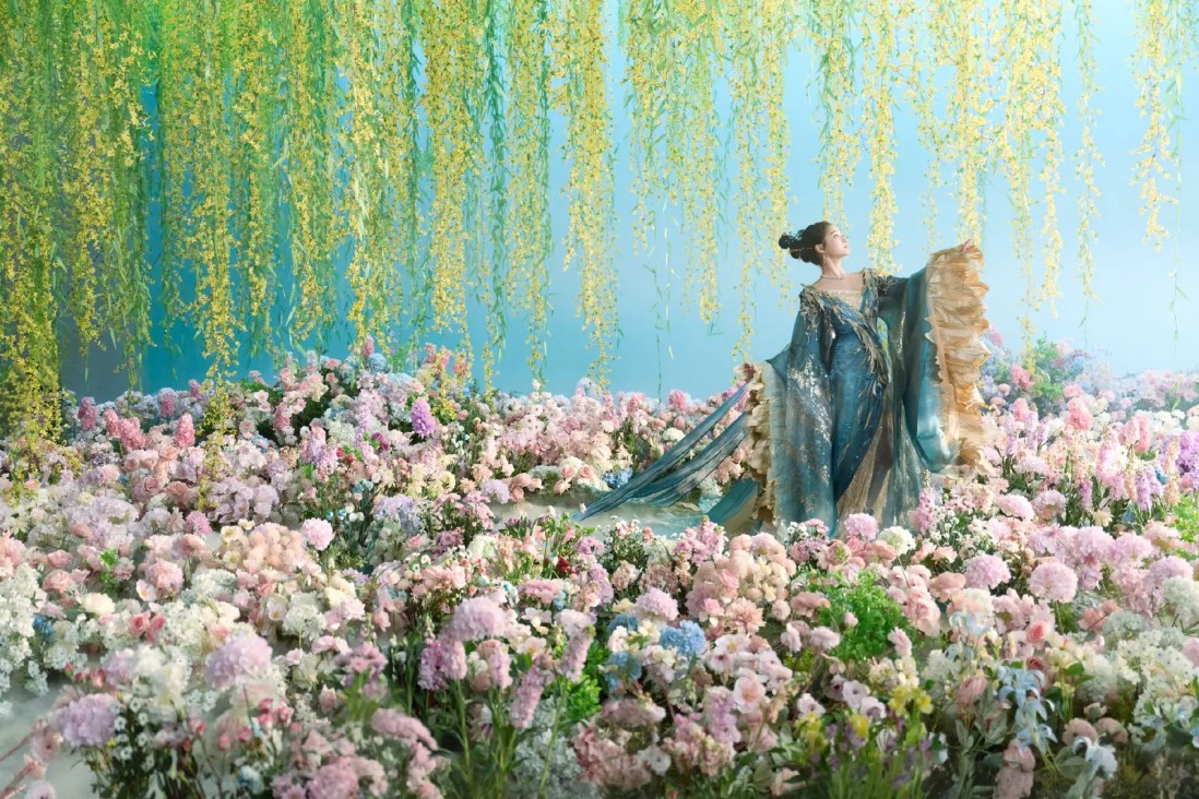 从“霸道总裁”到“罗妹妹”：好利来大公子撕掉的，不止是性别标签